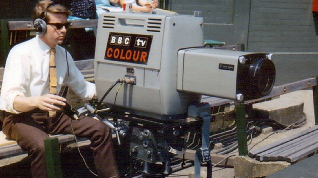 Η κάμερα που χρησιμοποιήθηκε στην πρώτη έγχρωμη εκπομπή του BBC την 1η Ιουλίου 1967, για την κάλυψη των αγώνων τένις στο Γουίμπλεντον. 