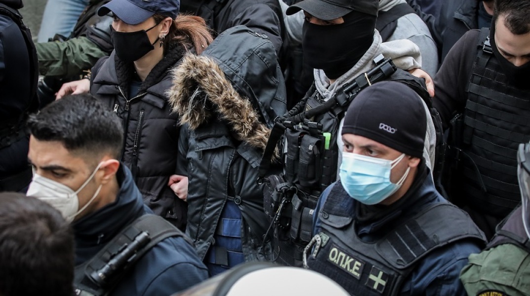 Στον Εισαγγελέα εκτέλεσης ποινών και στον ανακριτή οδηγήθηκε η Ρούλα Πισπιρίγκου