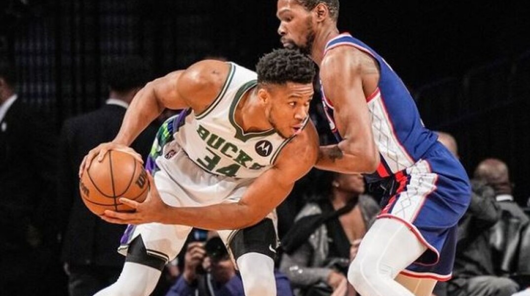 Ο Γιάννης Αντετοκούνμπο κόντρα στον Κέβιν Ντουράντ των Μπρούκλιν Νετς