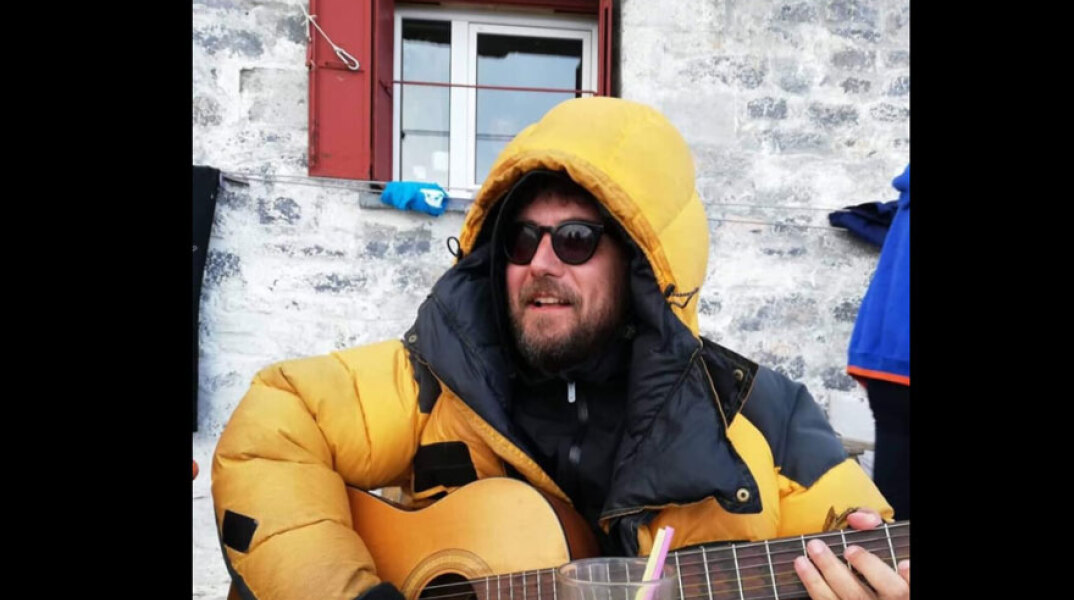 O Στάθης Δρογώσης ήταν από τους πρώτους καλλιτέχνες που καταδίκασαν τη ρωσική εισβολή στην Ουκρανία