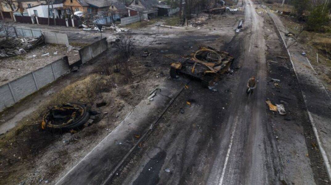 Εκατοντάδες νεκροί άμαχοι στην πόλη Μπούκα της Ουκρανίας