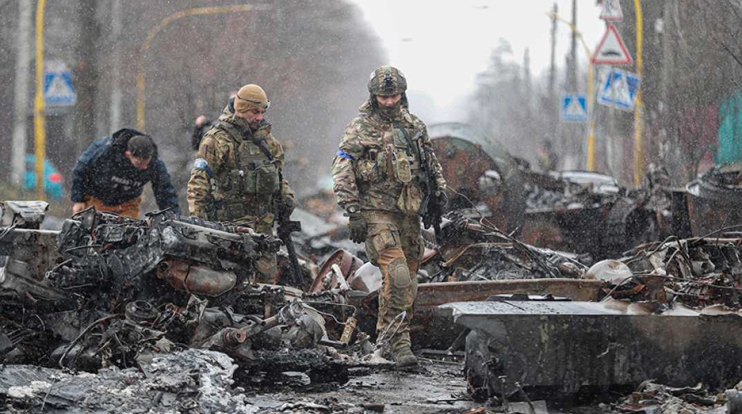 Πόλεμος στην Ουκρανία: Ουκρανοί στρατιώτες στην πόλη Μπούκα