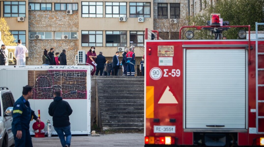 Φωτιά στο νοσοκομείο «Παπανικολάου»