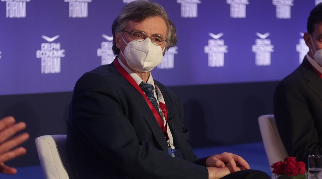 Οικονομικό Φόρουμ των Δελφών - Τσιόδρας: Να ανασχεδιάσουμε τις δοσολογίες των εμβολίων