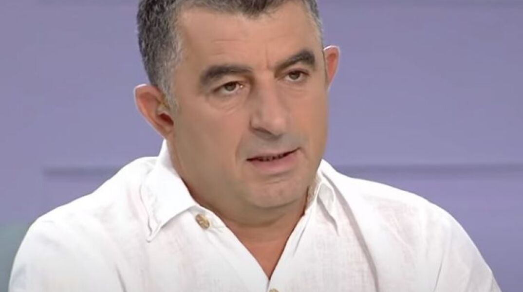 Ο δολοφονημένος δημοσιογράφος, Γιώργος Καραϊβάζ