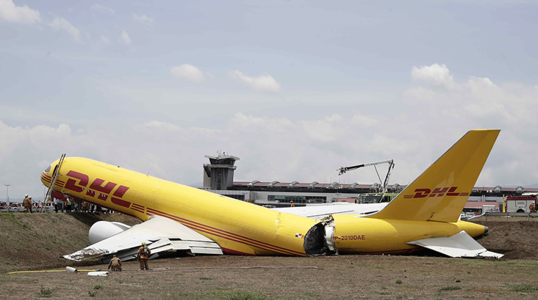 Κόστα Ρίκα: Αεροσκάφος κόπηκε στα δύο κατά τη διάρκεια προσγείωσης