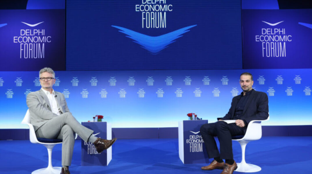 Adam Tooze: Είναι πολύ πιο δύσκολο από παλιά να μεγαλώνεις παιδιά σε πλούσιες κοινωνίες