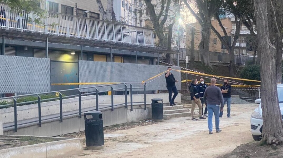 Κύπρος: Η αστυνομία έχει αποκλείσει το σημείο όπου εντοπίστηκε νεκρό το βρέφος