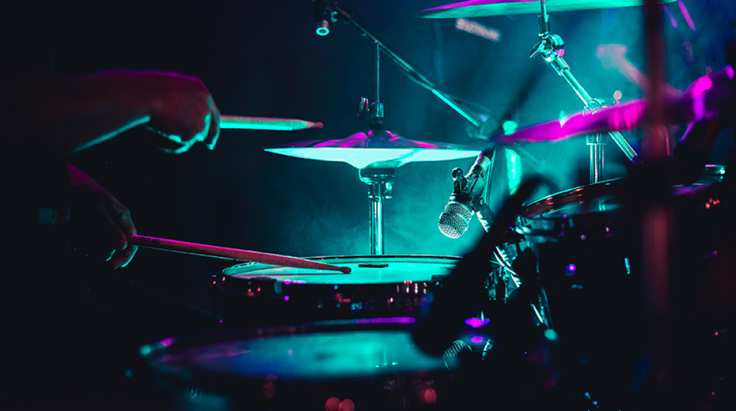 Υπόθεση ντράμερ: Διακόπηκε η δίκη για τις 17 Μαΐου