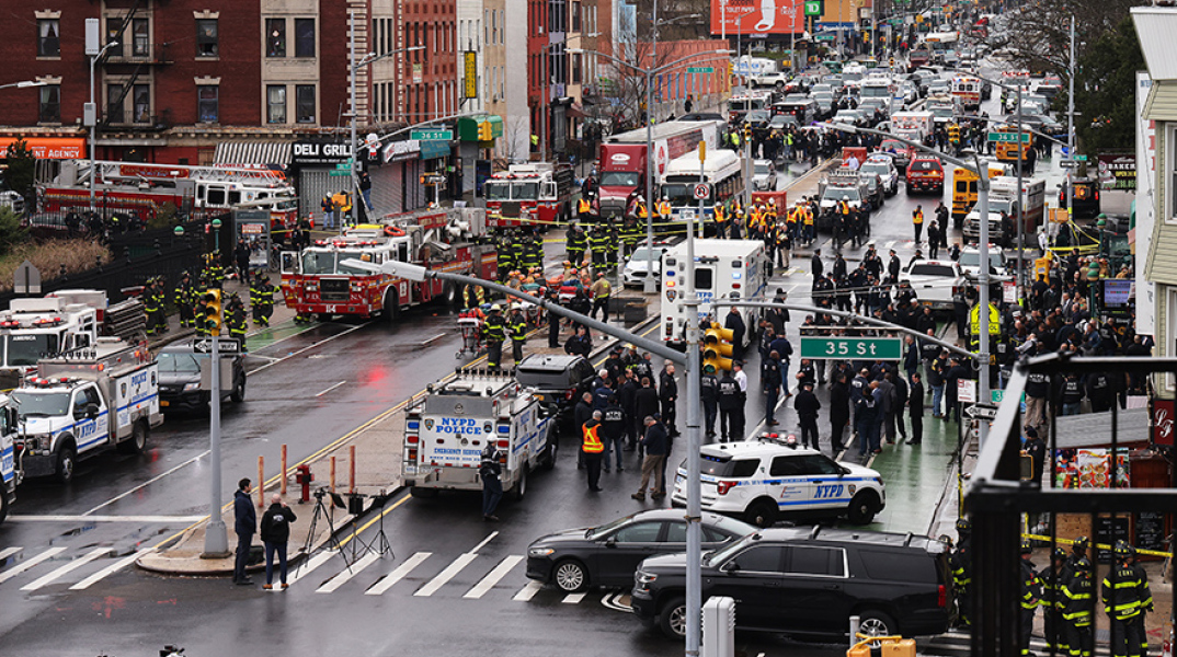 Πυροβολισμοί στη Νέα Υόρκη: «Δεν αντιμετωπίζεται προς το παρόν ως τρομοκρατική ενέργεια»