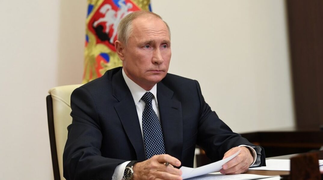 Χρ. Ροζάκης: Πολύ δύσκολο να δικαστεί ο ίδιος ο Πούτιν για εγκλήματα πολέμου