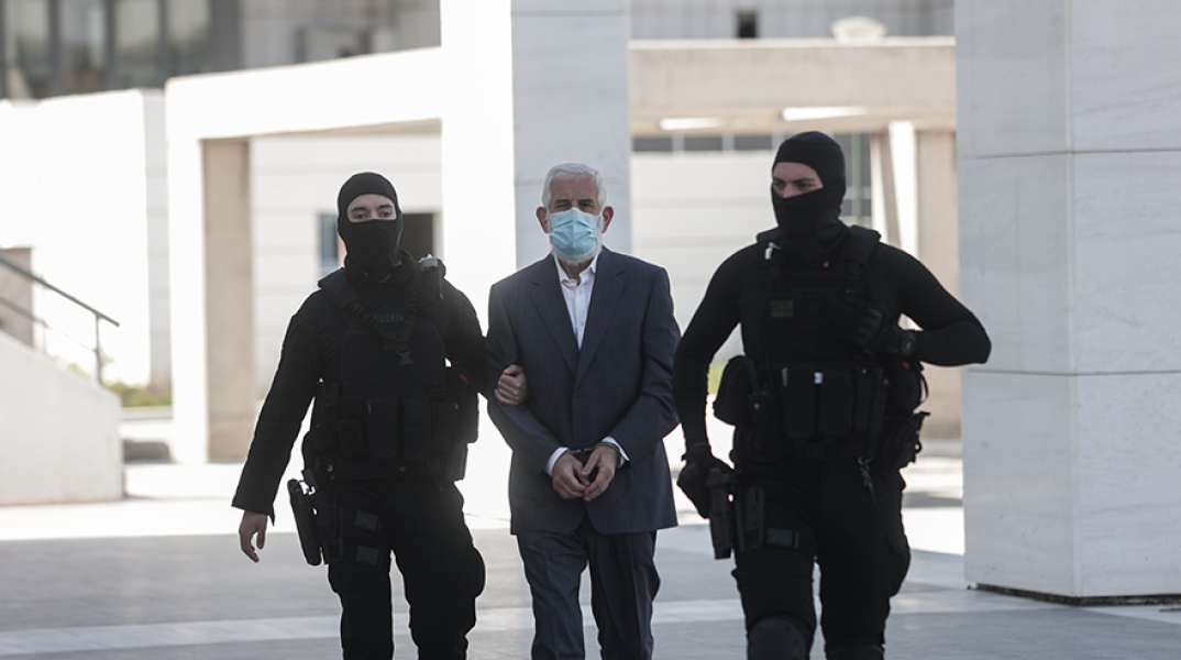 Ο Πέτρος Φιλιππίδης