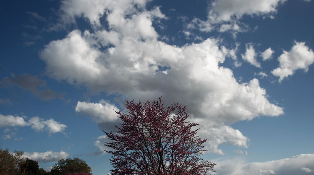 Με νεφώσεις ο καιρός αύριο Παρασκευή 15 Απριλίου 2022