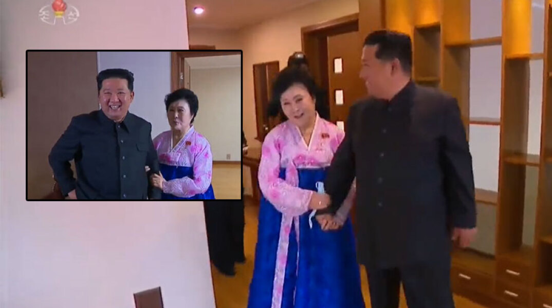 Ο Κιμ Γιονγκ Ουν και η εθνική παρουσιάστρια της Βόρειας Κορέας μέσα στο διαμέρισμα που πήρε ως δώρο για την πολύχρονη προσφορά της