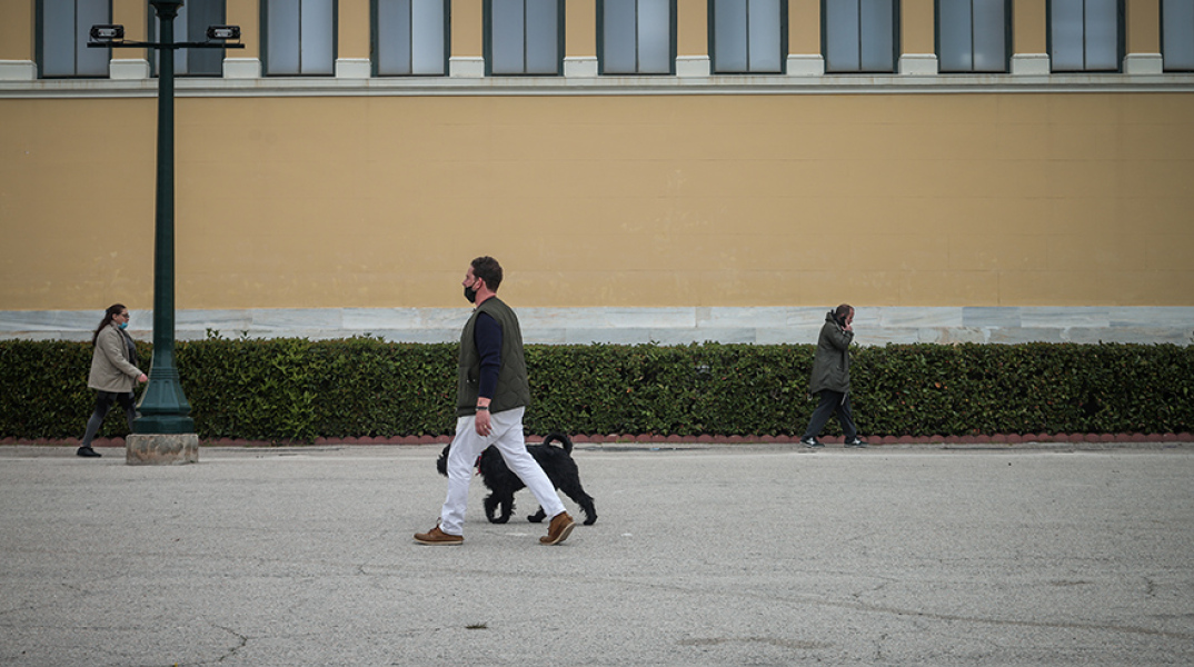 Ο ΕΟΔΥ ανακοίνωσε τα νέα κρούσματα κορωνοϊού και την κατανομή τους