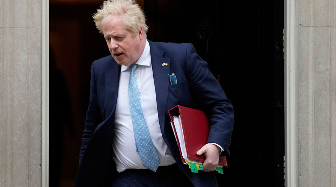 Η Μόσχα απαγορεύει την είσοδο στη χώρα του Βρετανού πρωθυπουργού Μπόρις Τζόνσον, της ΥΠΕΞ Τρας και του υπουργού Άμυνας Γουάλας