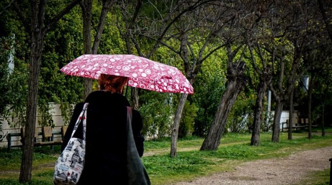Καιρός: Βροχές και πτώση της θερμοκρασίας τη Μεγάλη Δευτέρα