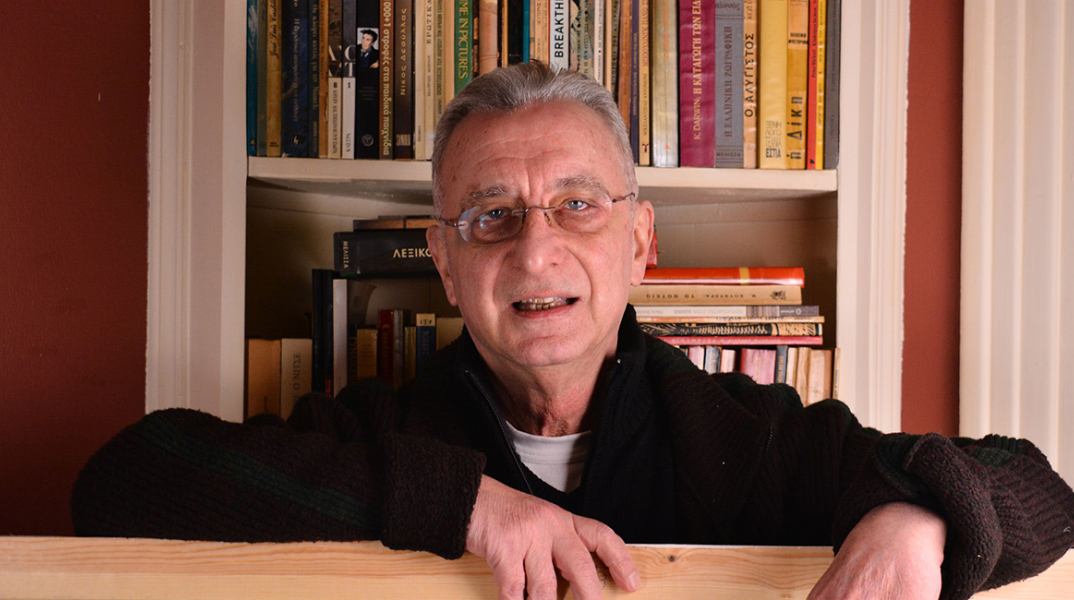 Βασίλης Καρακατσάνης