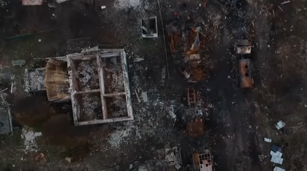 Ερείπια στο Τσερνίχιβ άφησαν πίσω τους οι Ρώσοι
