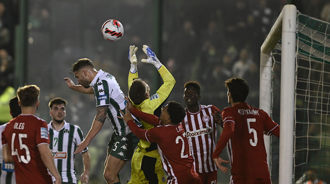 Ολυμπιακός και Παναθηναϊκός σε αγώνα για τα πλέι οφ της Super League