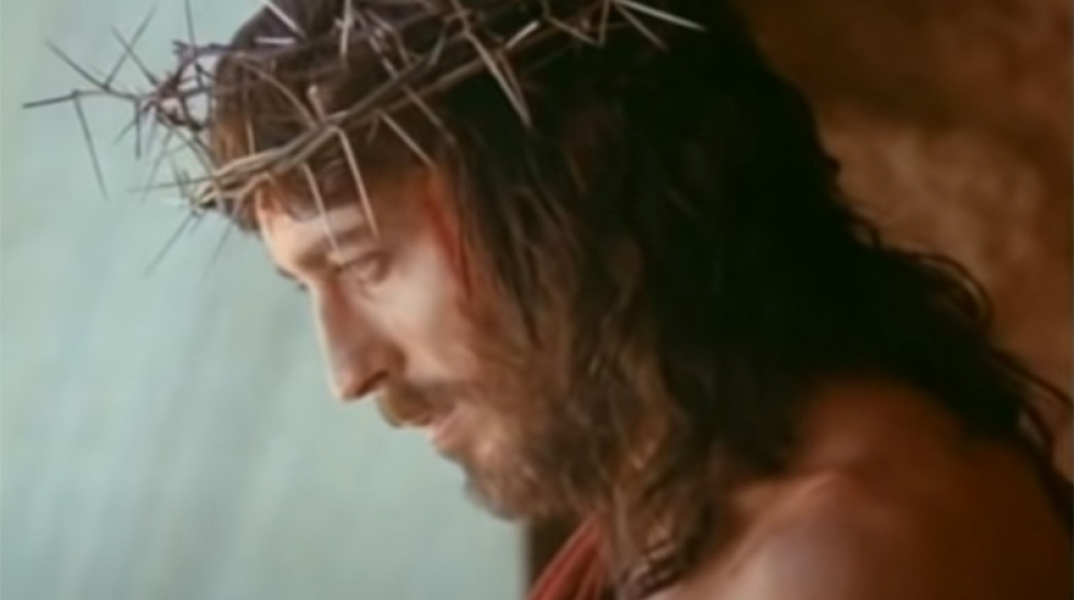 Ο Ρόμπερτ Πάουελ ως «Ιησούς από τη Ναζαρέτ»