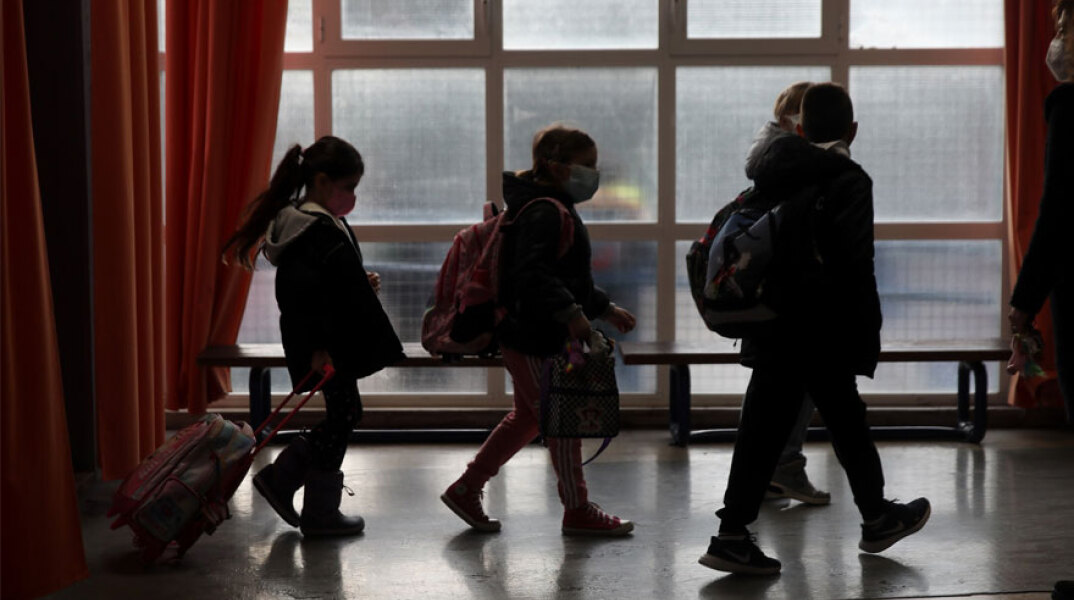 Το 20% των κρουσμάτων κορωνοϊού την εβδομάδα 11 με 17 Απριλίου 2022 αφορά σε παιδιά