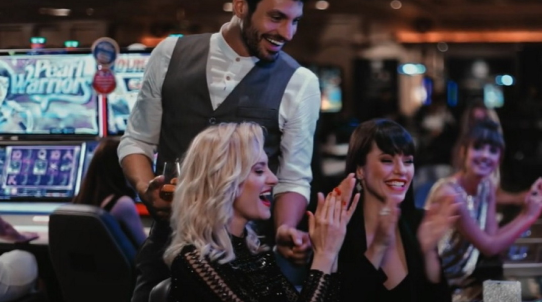 Φωτογραφία από την καμπάνια των Regency Casinos.