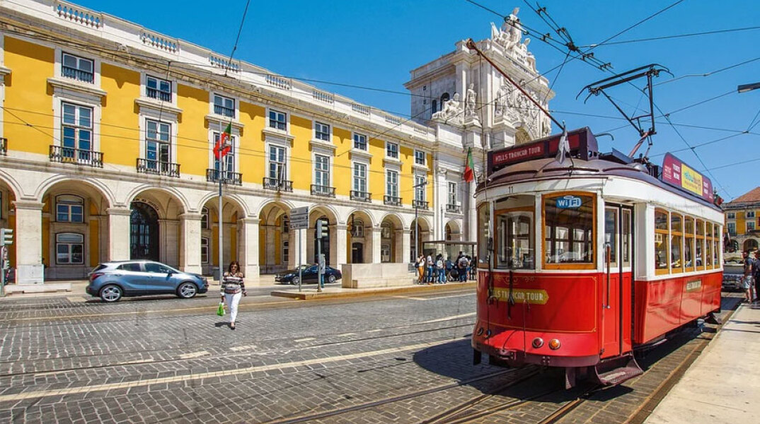 Συρμός του τραμ στη Λισαβόνα