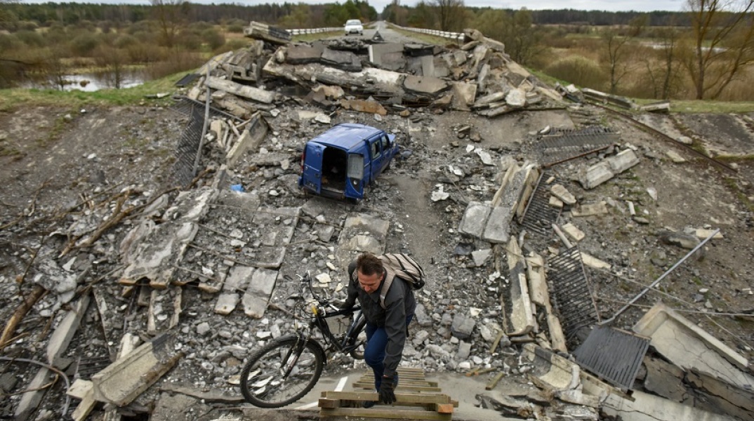Ουκρανία: Η Ρωσία θέλει νίκη έστω και συμβολικού χαρακτήρα μέχρι την 9η Μαΐου