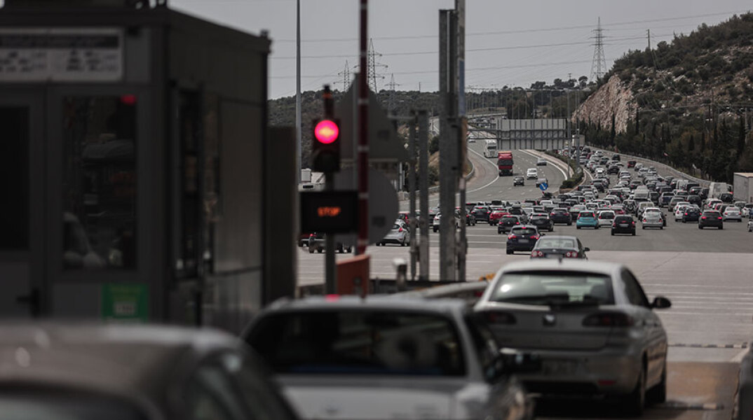 Κορυφώνεται η έξοδος των εκδρομέων του Πάσχα σήμερα Μεγάλη Παρασκευή 22 Απριλίου 2022