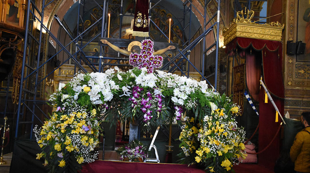 Τα κρούσματα κορωνοϊού σήμερα Μεγάλη Παρασκευή 22 Απριλίου 2022 έφθασαν τις 7.014, σύμφωνα με τον ΕΟΔΥ