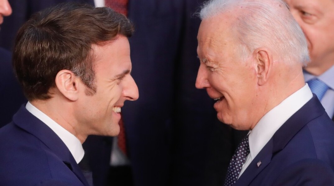 Τζο Μπάιντεν και Εμανουέλ Μακρόν