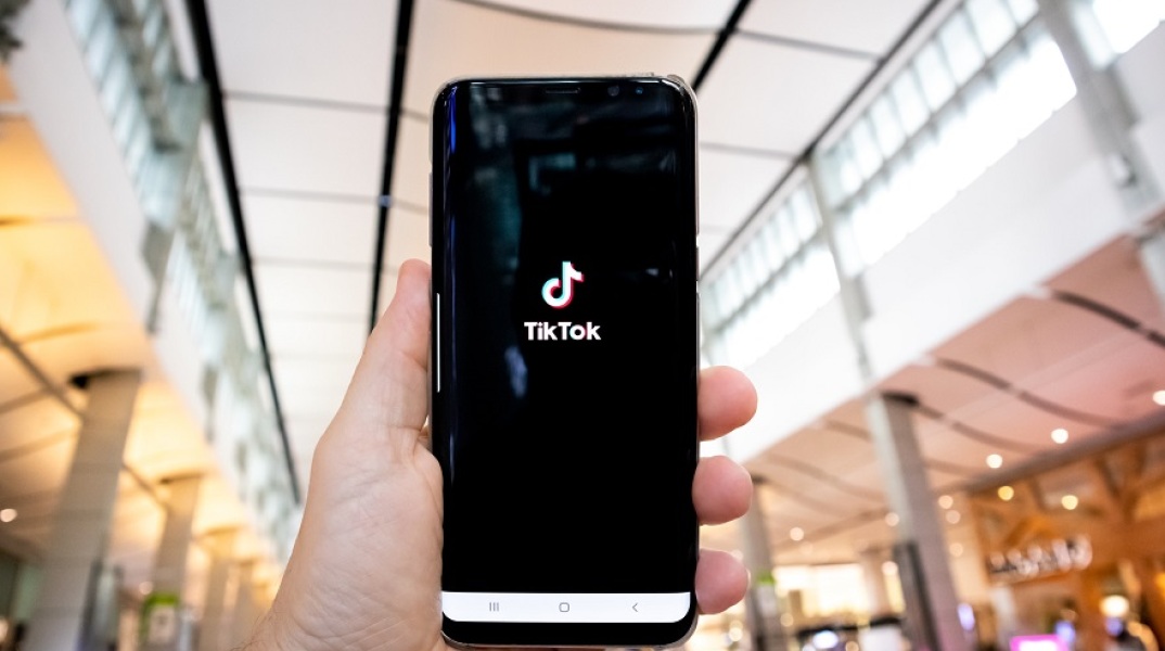 Ρωσία: Πρόστιμο στο TikTok για «προπαγάνδα ομοφυλοφιλικών σχέσεων»