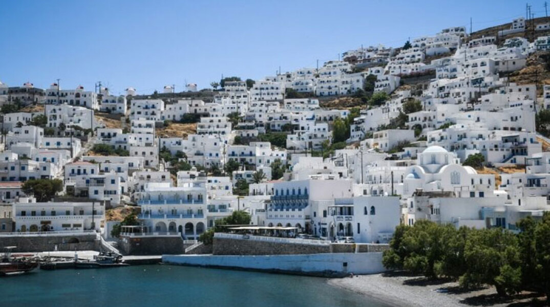 Ο Guardian προτείνει την Αστυπάλαια ως προορισμό για διακοπές το καλοκαίρι