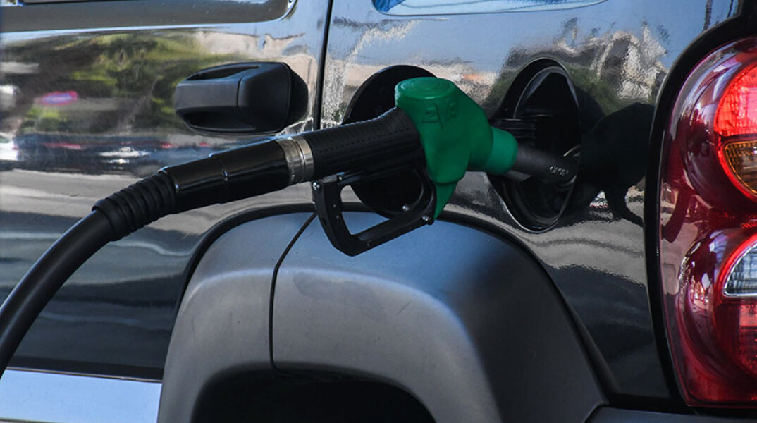 Φθηνότερο και τον Μάιο το πετρέλαιο κίνησης κατά 15 λεπτά το λίτρο