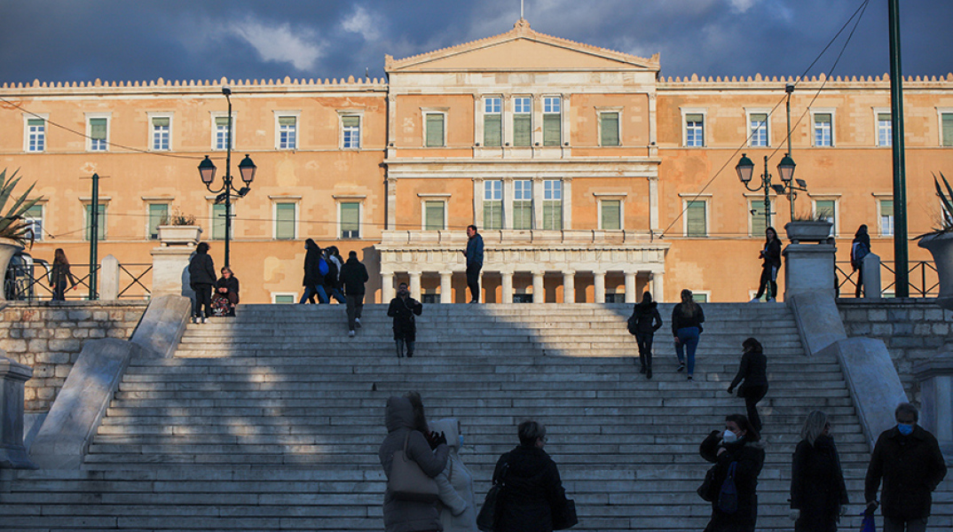 Τα κρούσματα κορωνοϊού σήμερα Τρίτη (03/05) ανακοίνωσε ο ΕΟΔΥ