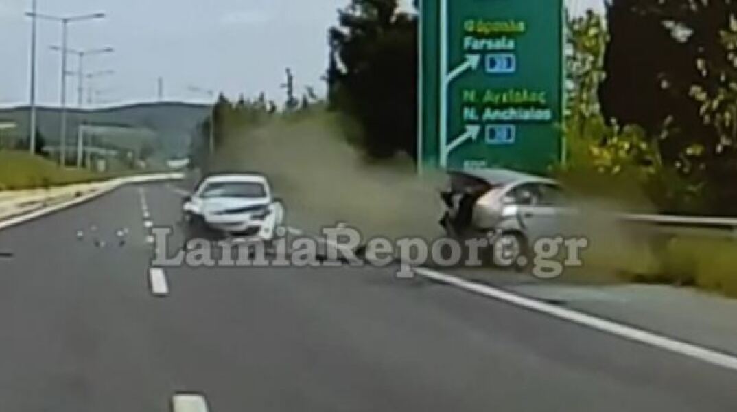 Τροχαίο στη ΛΕΑ: Βίντεο ντοκουμέντο από τη στιγμή της σύγκρουσης