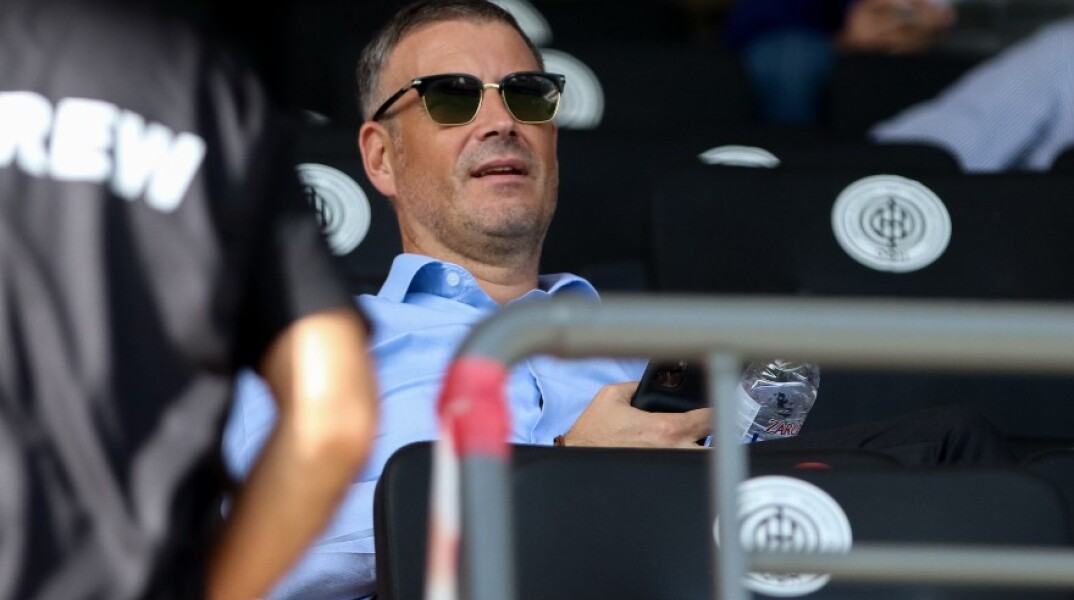 O Άγγλος αρχιδιαιτητής, Μαρκ Κλάτενμπεργκ