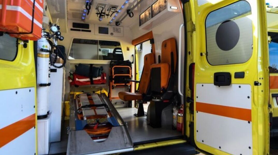 Θεσσαλονίκη: 43χρονος κατήγγειλε ότι του έριξαν χλωρίνη στο ποτήρι του σε κέντρο διασκέδασης