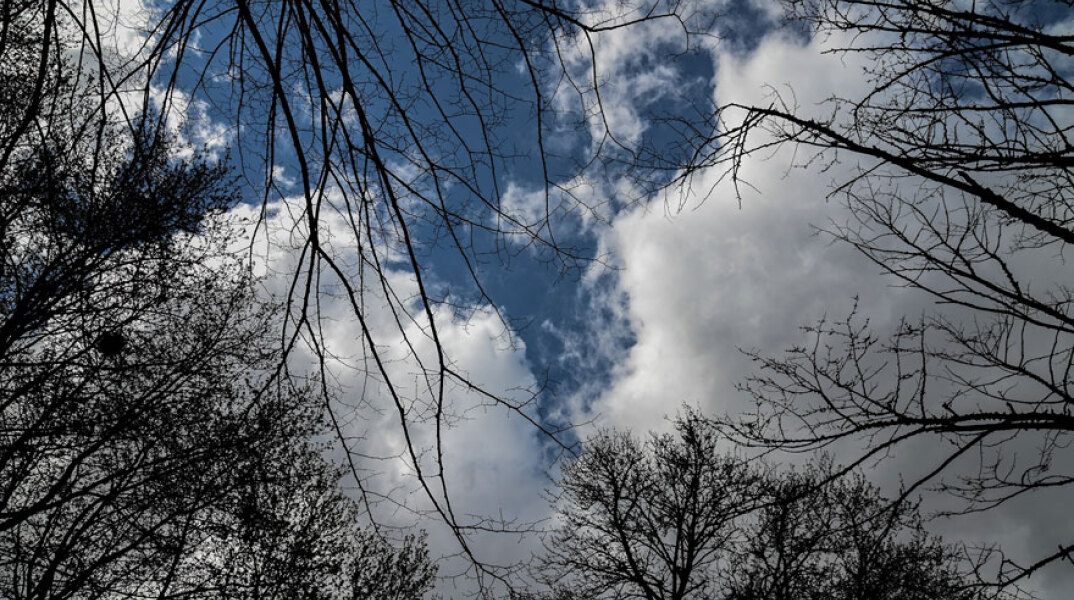 Ο καιρός αύριο Τετάρτη (18/5) έχει πτώση θερμοκρασίας και μποφόρ στα πελάγη