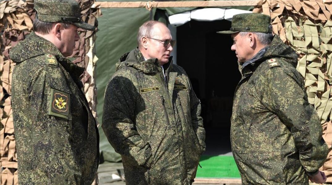 Συνταγματάρχης... Πούτιν: «Εμπλέκεται προσωπικά στον πόλεμο σε επίπεδο ταξίαρχου» λένε δυτικές πηγές 