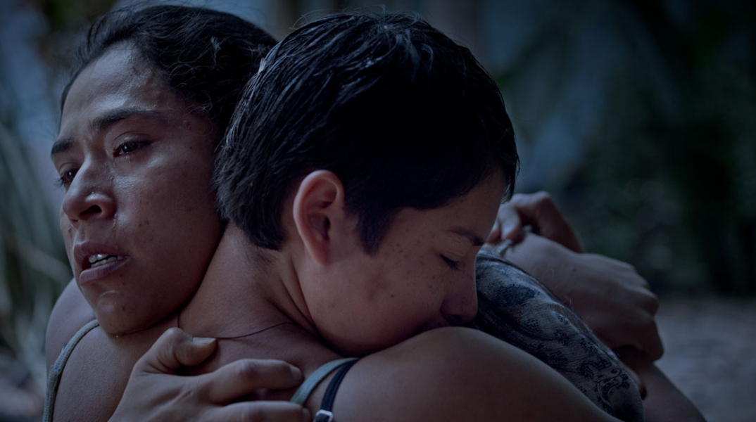 «Νύχτα της φωτιάς (Prayers for the Stolen)» της Τατιάνα Χουέζο