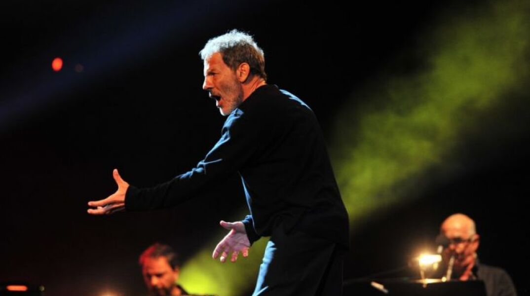 Ο Σταύρος Ξαρχάκος στο Ηρώδειο © ΑΠΕ / ΒΑΣΙΛΗΣ ΨΩΜΑΣ  