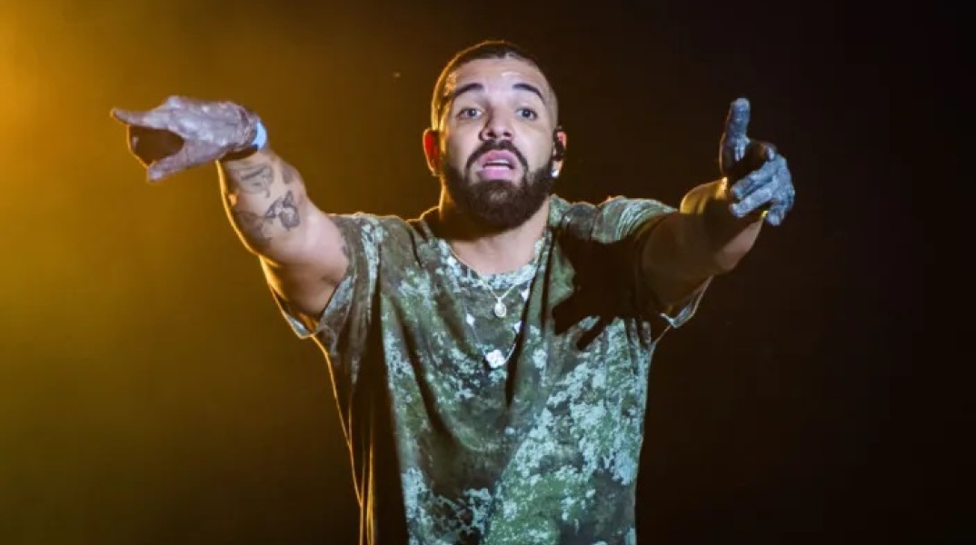 Ο Drake στοιχημάτισε πάνω από 1 εκατ. δολάρια στον τελικό του Super Bowl