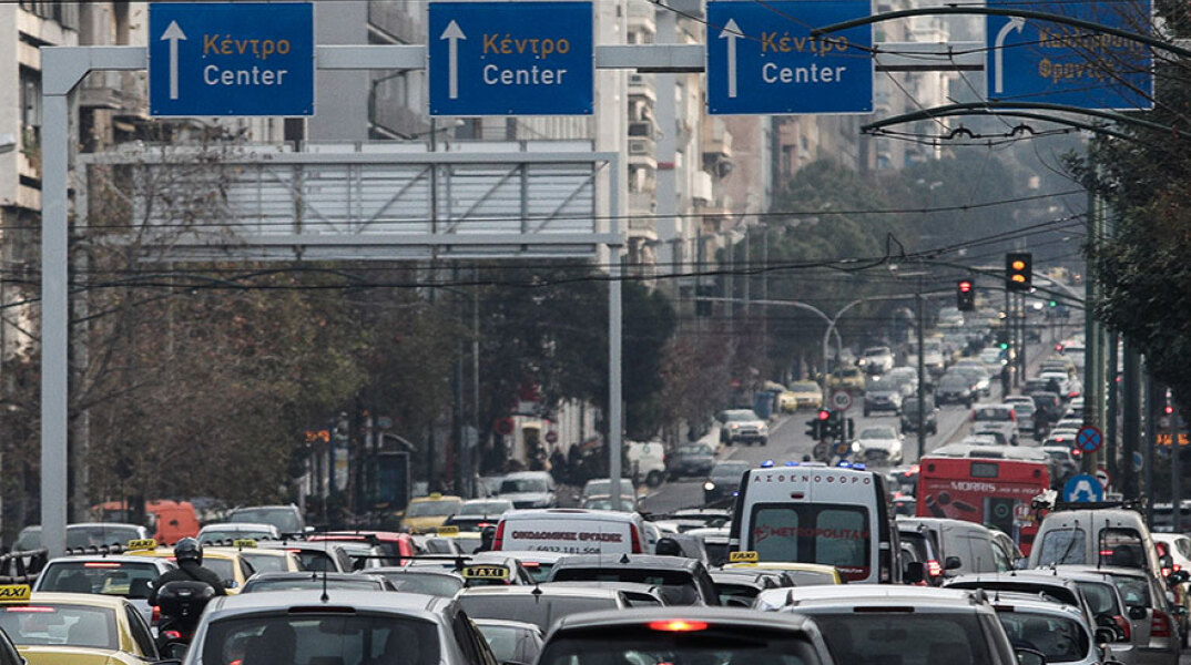 Το σχέδιο με 4+4 κινήσεις για να λυθεί το κυκλοφοριακό στην Αθήνα