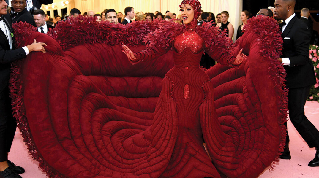 Η CardiB στο Met Gala 2019
