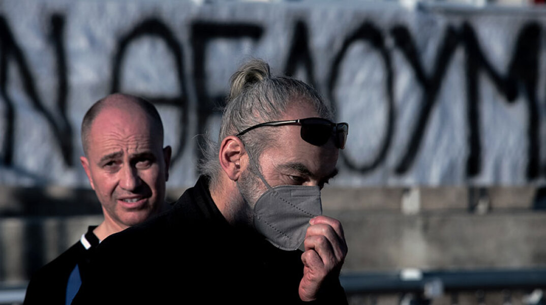 Ο πατέρας του Άλκη Καμπανού ζητά να τιμωρηθούν οι κατηγορούμενοι για τη δολοφονία