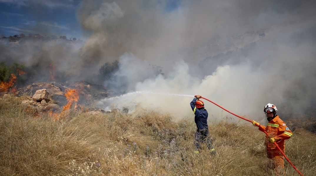 Φωτιά στη Γλυφάδα