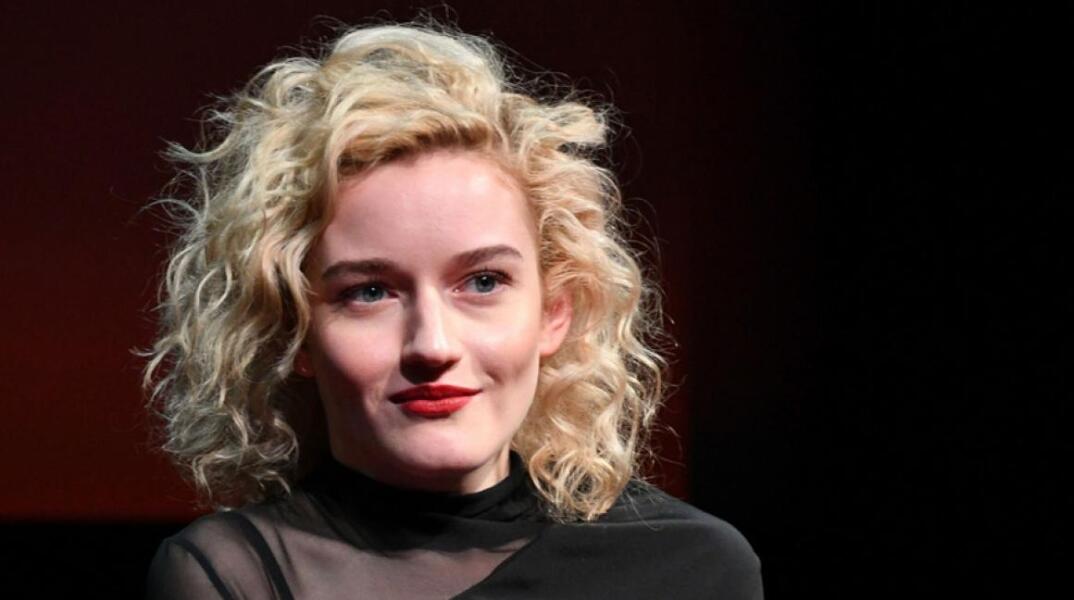 Η Τζούλια Γκάρνερ θα παίξει την Madonna στην κινηματογραφική της βιογραφία