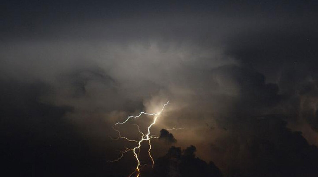 Πλημμύρες φέρνει η κακοκαιρία Genesis στην Ελλάδα